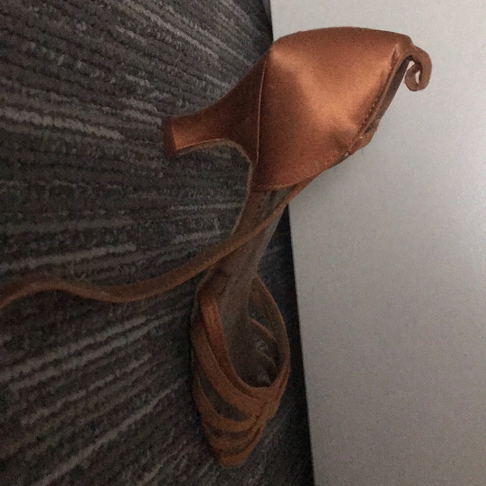 Latin heels - Picture 2 of 3